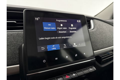 Renault ZOE R110 Life 52 kWh Huur Accu | Elektrisch | Airco LED Camera Carplay Cruise 16"LMV Parkeersensoren