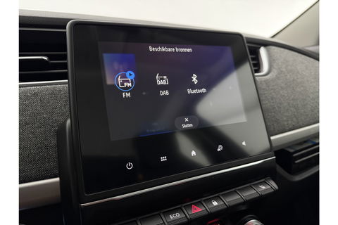 Renault ZOE R110 Life 52 kWh Huur Accu | Elektrisch | Airco LED Camera Carplay Cruise 16"LMV Parkeersensoren