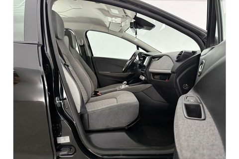 Renault ZOE R110 Life 52 kWh Huur Accu | Elektrisch | Airco LED Camera Carplay Cruise 16"LMV Parkeersensoren