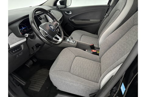 Renault ZOE R110 Life 52 kWh Huur Accu | Elektrisch | Airco LED Camera Carplay Cruise 16"LMV Parkeersensoren