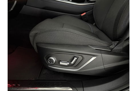 Lynk Co 01 1.5 262PK Hybride Pano LED Sfeerverl. Adaptive Cruise 360Camera Memory Virtual Carplay Clima Navi 20"LMV