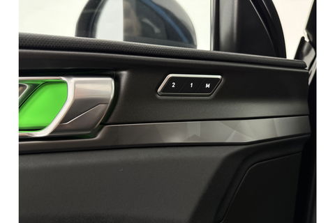 Lynk Co 01 1.5 262PK Hybride Pano LED Sfeerverl. Adaptive Cruise 360Camera Memory Virtual Carplay Clima Navi 20"LMV