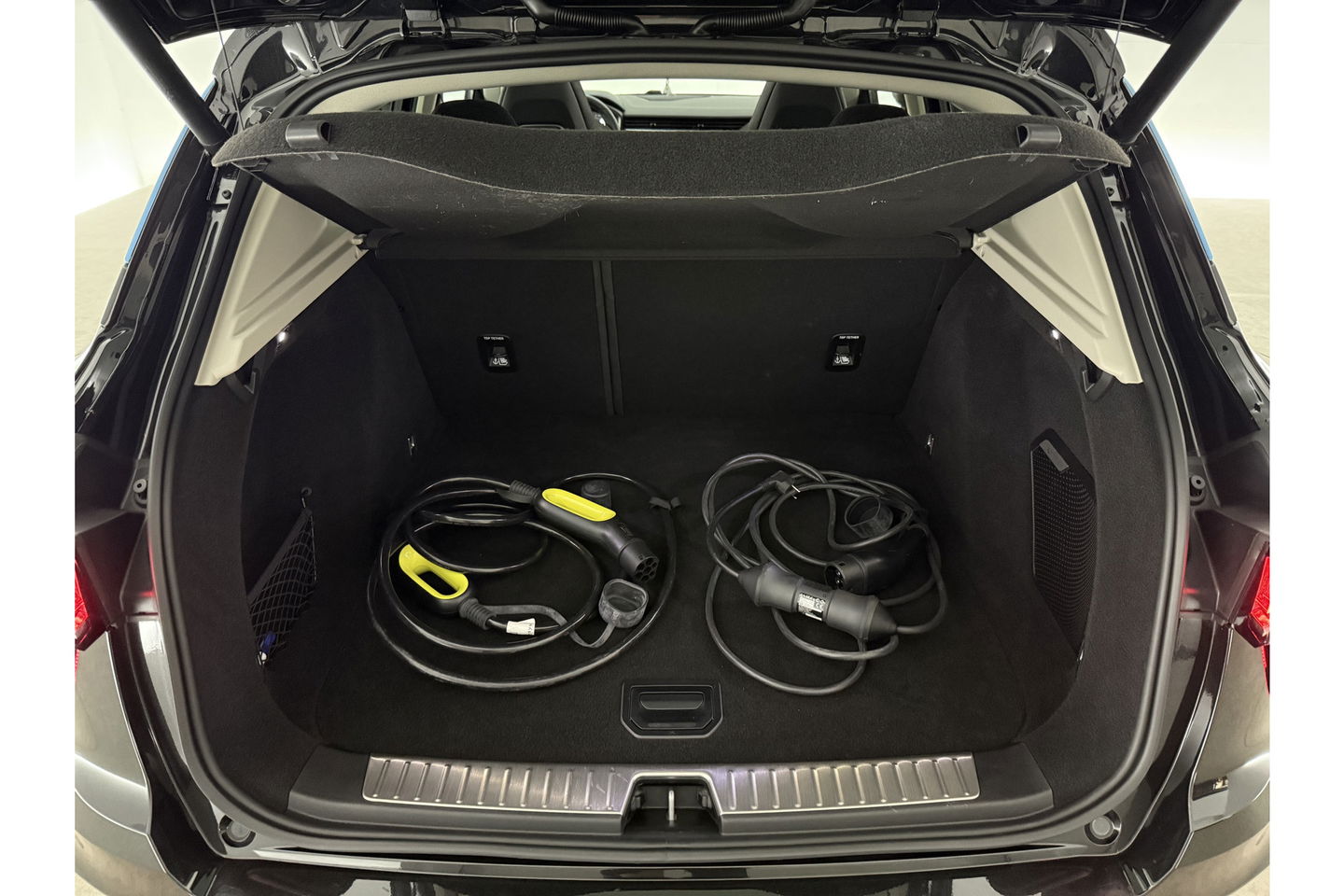 Lynk Co 01 1.5 262PK Hybride Pano LED Sfeerverl. Adaptive Cruise 360Camera Memory Virtual Carplay Clima Navi 20"LMV