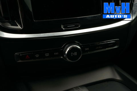 Volvo V60 2.0 B3 Momentum Advantage|STOEL/STUUR.VERW|LEER|NAP