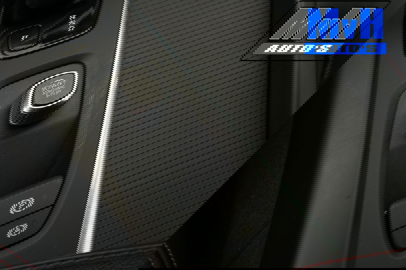 Volvo V60 2.0 B3 Momentum Advantage|STOEL/STUUR.VERW|LEER|NAP