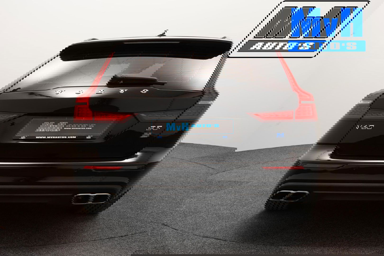 Volvo V60 2.0 B3 Momentum Advantage|STOEL/STUUR.VERW|LEER|NAP