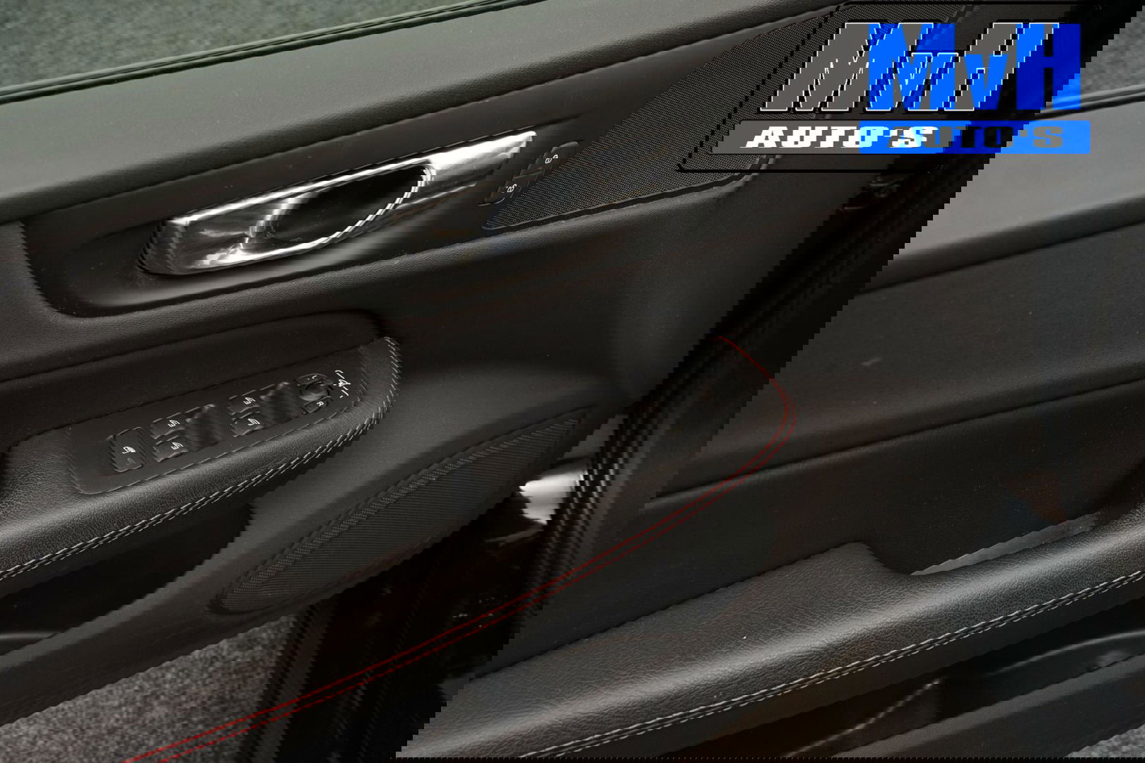 Volvo V60 2.0 B3 Momentum Advantage|STOEL/STUUR.VERW|LEER|NAP