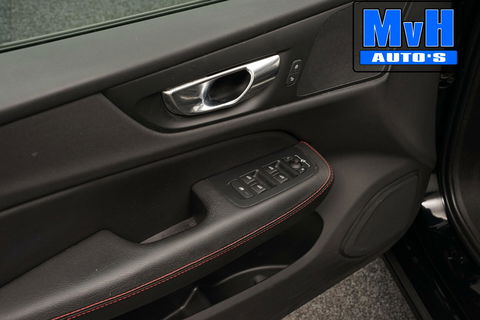 Volvo V60 2.0 B3 Momentum Advantage|STOEL/STUUR.VERW|LEER|NAP