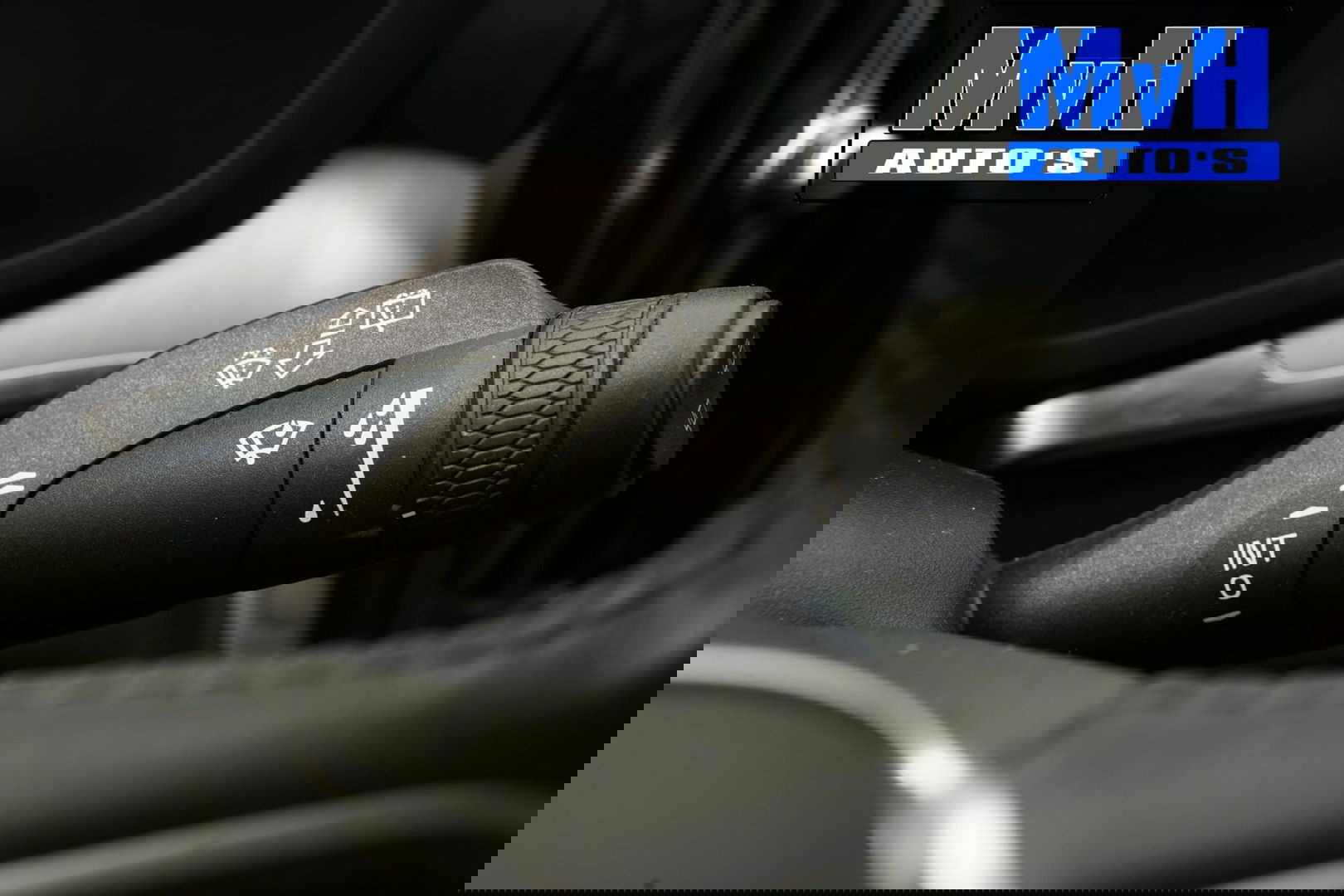Volvo V60 2.0 B3 Momentum Advantage|STOEL/STUUR.VERW|LEER|NAP