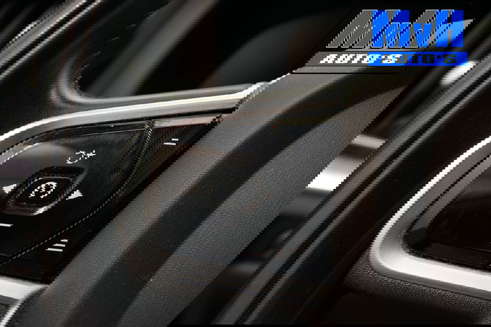 Volvo V60 2.0 B3 Momentum Advantage|STOEL/STUUR.VERW|LEER|NAP