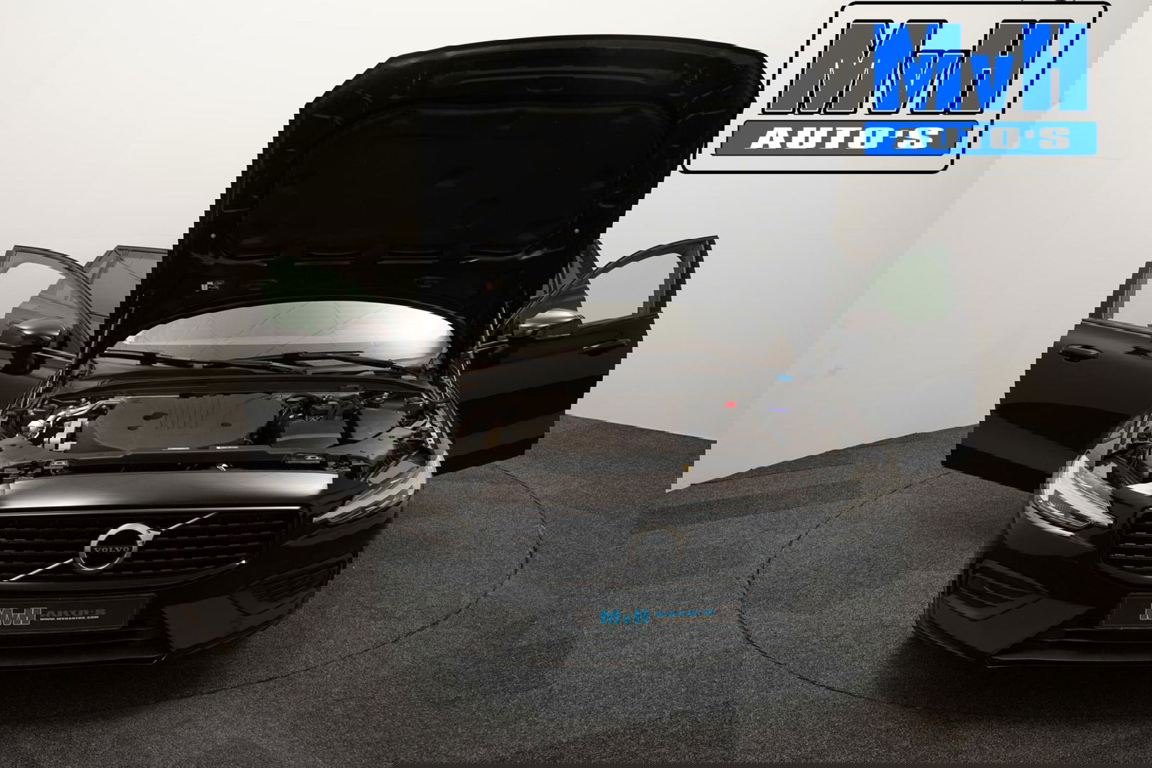 Volvo V60 2.0 B3 Momentum Advantage|STOEL/STUUR.VERW|LEER|NAP
