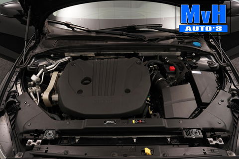 Volvo V60 2.0 B3 Momentum Advantage|STOEL/STUUR.VERW|LEER|NAP
