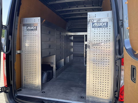 Mercedes-Benz Sprinter 516 2.2 CDI L2H2 dubbellucht / vaste prijs rijklaar € 26.950 ex btw / lease vanaf € 440 / euro 6 / bpm vrij / tegen een meerprijs kunnen wij een trekhaak 3500 kg monteren !
