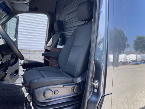 Mercedes-Benz Sprinter 516 2.2 CDI L2H2 dubbellucht / vaste prijs rijklaar € 26.950 ex btw / lease vanaf € 440 / euro 6 / bpm vrij / tegen een meerprijs kunnen wij een trekhaak 3500 kg monteren !