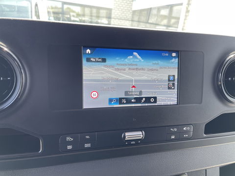 Mercedes-Benz Sprinter 516 2.2 CDI L2H2 dubbellucht / vaste prijs rijklaar € 26.950 ex btw / lease vanaf € 440 / euro 6 / bpm vrij / tegen een meerprijs kunnen wij een trekhaak 3500 kg monteren !