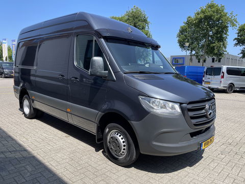 Mercedes-Benz Sprinter 516 2.2 CDI L2H2 dubbellucht / vaste prijs rijklaar € 26.950 ex btw / lease vanaf € 440 / euro 6 / bpm vrij / tegen een meerprijs kunnen wij een trekhaak 3500 kg monteren !