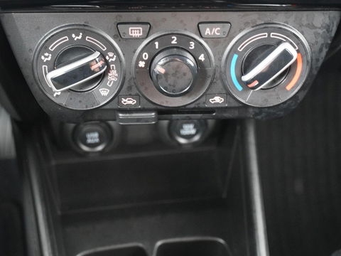 Suzuki Swift 1.2 Select Smart Hybrid
