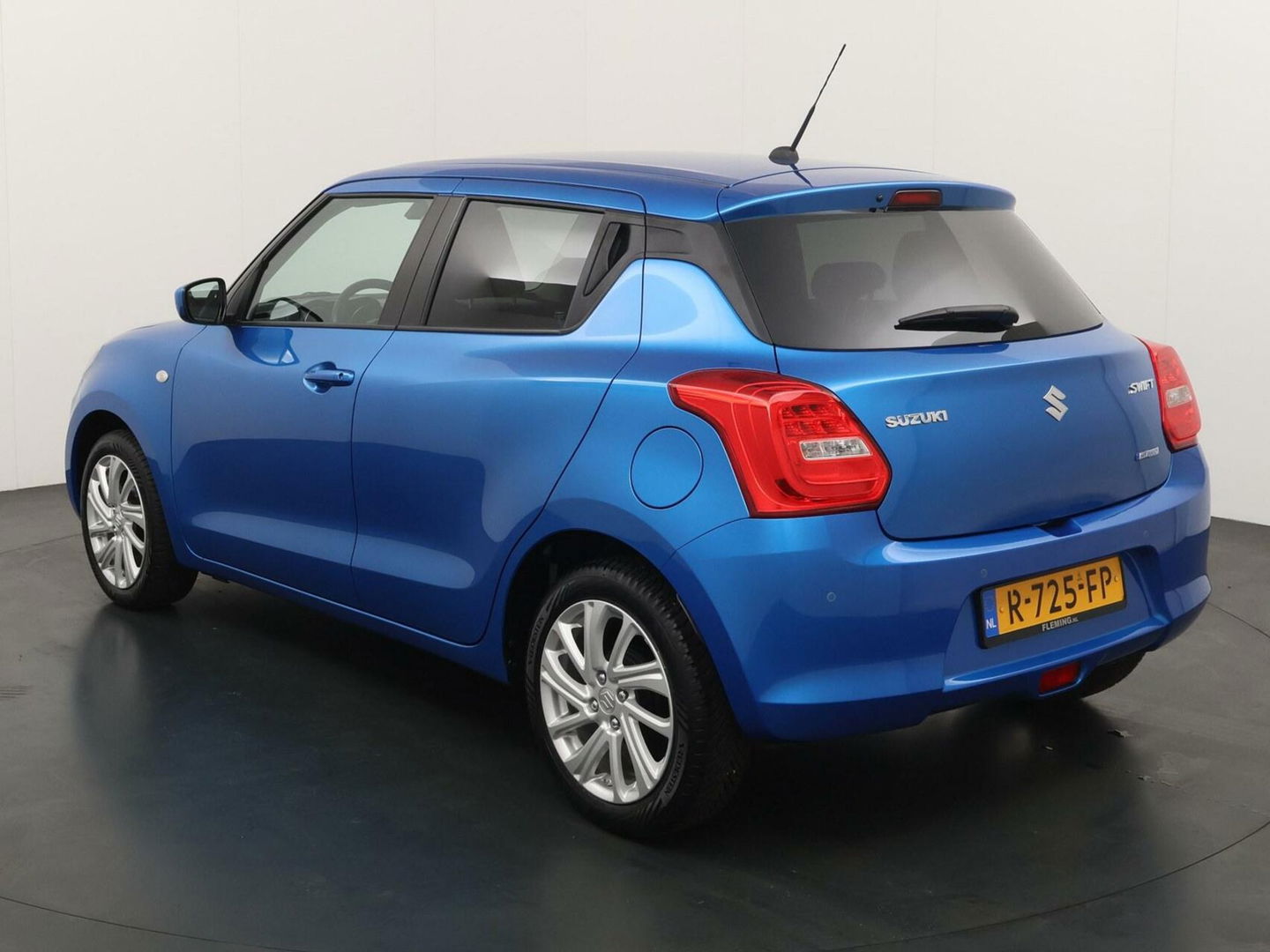 Suzuki Swift 1.2 Select Smart Hybrid