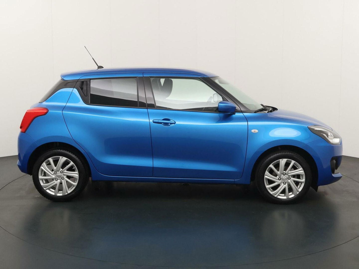 Suzuki Swift 1.2 Select Smart Hybrid