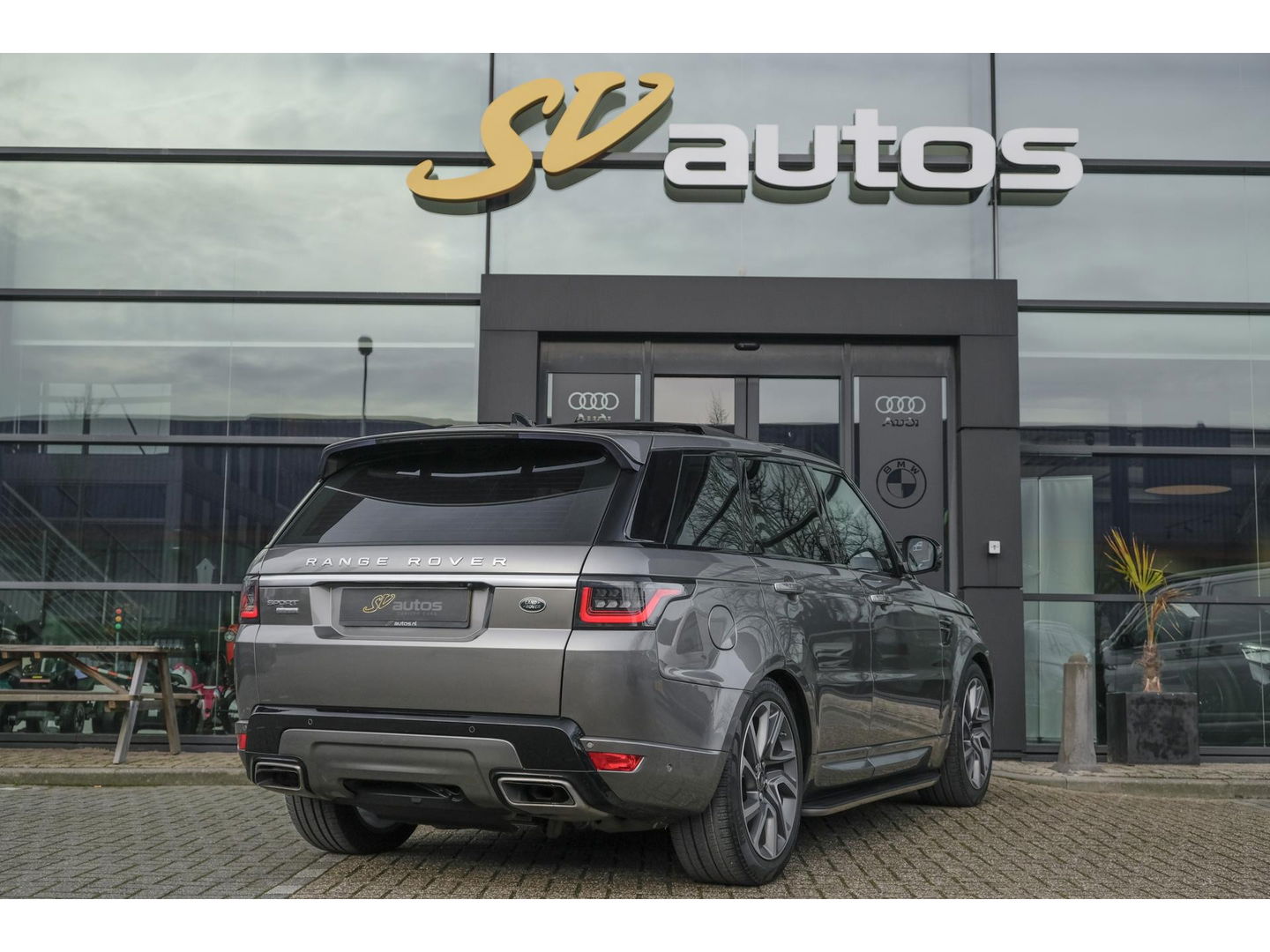 Land Rover Range Rover Sport 3.0 SDV6 Autobiography Dynamic Panoramadak *BTW auto* Comfortstoelen Head-up Trekhaak Stoelkoeling Alcantara hemel 21" LMV