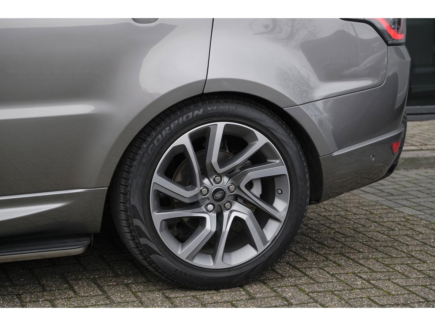 Land Rover Range Rover Sport 3.0 SDV6 Autobiography Dynamic Panoramadak *BTW auto* Comfortstoelen Head-up Trekhaak Stoelkoeling Alcantara hemel 21" LMV