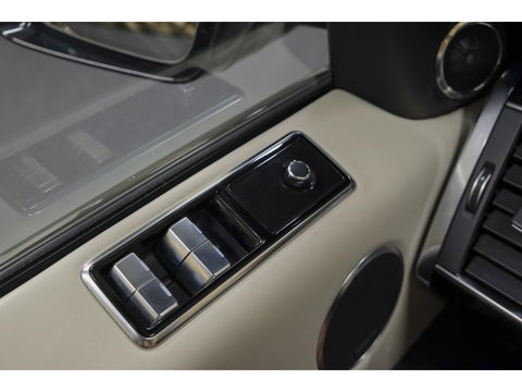 Land Rover Range Rover Sport 3.0 SDV6 Autobiography Dynamic Panoramadak *BTW auto* Comfortstoelen Head-up Trekhaak Stoelkoeling Alcantara hemel 21" LMV