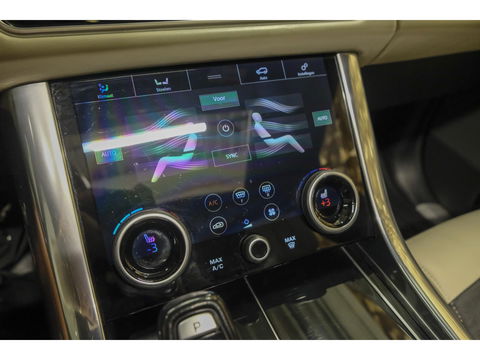 Land Rover Range Rover Sport 3.0 SDV6 Autobiography Dynamic Panoramadak *BTW auto* Comfortstoelen Head-up Trekhaak Stoelkoeling Alcantara hemel 21" LMV
