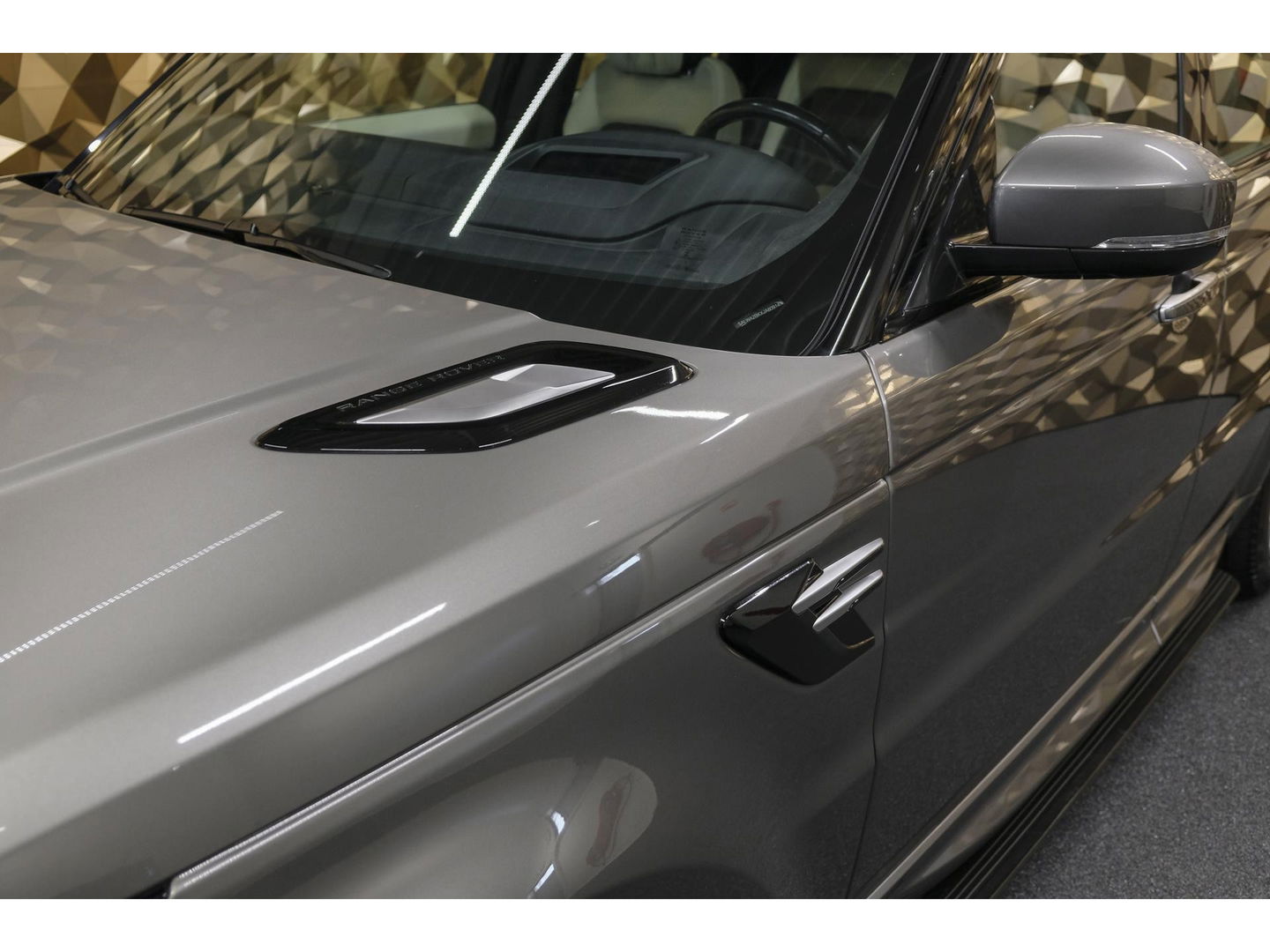 Land Rover Range Rover Sport 3.0 SDV6 Autobiography Dynamic Panoramadak *BTW auto* Comfortstoelen Head-up Trekhaak Stoelkoeling Alcantara hemel 21" LMV