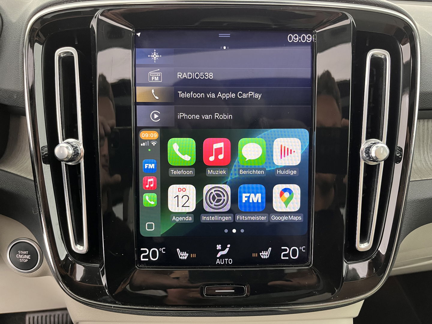 Volvo XC40 1.5 T5 Twin Engine Inscription (INCL-BTW) *PANO | LUXURY-LEATHER | FULL-LED | HARMAN/KARDON-AUDIO | DIGI-COCKPIT | HEATED-COMFORTSEATS | NAVI-FULLMAP | CARPLAY | TOWBAR | 19''ALU*