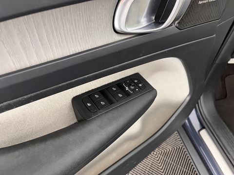 Volvo XC40 1.5 T5 Twin Engine Inscription (INCL-BTW) *PANO | LUXURY-LEATHER | FULL-LED | HARMAN/KARDON-AUDIO | DIGI-COCKPIT | HEATED-COMFORTSEATS | NAVI-FULLMAP | CARPLAY | TOWBAR | 19''ALU*