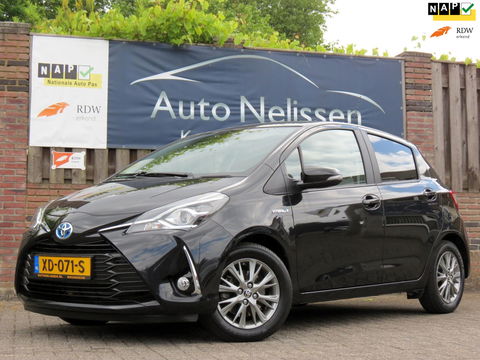 Toyota Yaris 1.5 Hybrid Dynamic | NAVI | ACHTERUITRIJCAMERA | KEYLESS ENTRY | CRUISE CONTROL | DEALER ONDERHOUDEN |