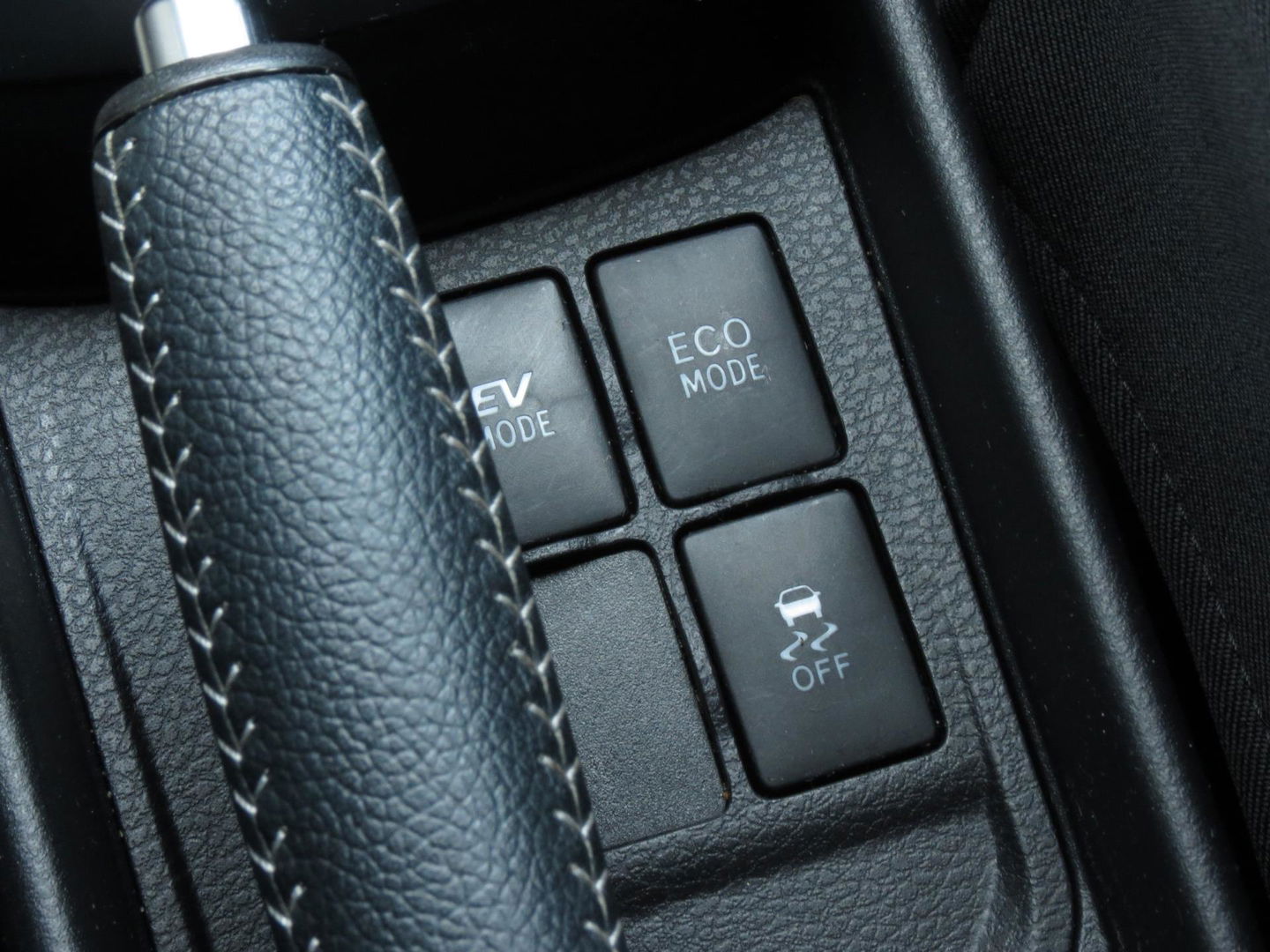 Toyota Yaris 1.5 Hybrid Dynamic | NAVI | ACHTERUITRIJCAMERA | KEYLESS ENTRY | CRUISE CONTROL | DEALER ONDERHOUDEN |