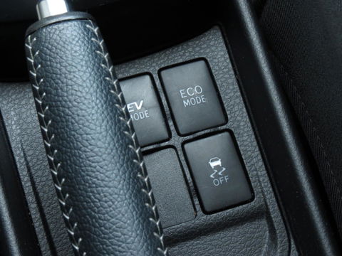 Toyota Yaris 1.5 Hybrid Dynamic | NAVI | ACHTERUITRIJCAMERA | KEYLESS ENTRY | CRUISE CONTROL | DEALER ONDERHOUDEN |