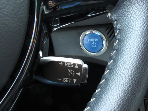 Toyota Yaris 1.5 Hybrid Dynamic | NAVI | ACHTERUITRIJCAMERA | KEYLESS ENTRY | CRUISE CONTROL | DEALER ONDERHOUDEN |