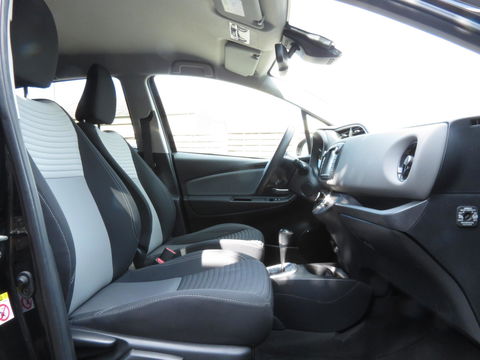 Toyota Yaris 1.5 Hybrid Dynamic | NAVI | ACHTERUITRIJCAMERA | KEYLESS ENTRY | CRUISE CONTROL | DEALER ONDERHOUDEN |