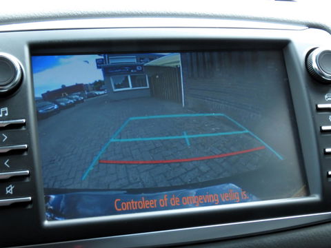 Toyota Yaris 1.5 Hybrid Dynamic | NAVI | ACHTERUITRIJCAMERA | KEYLESS ENTRY | CRUISE CONTROL | DEALER ONDERHOUDEN |