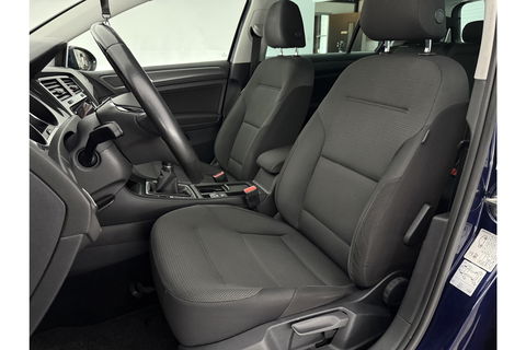 Volkswagen Golf 1.0 TSI Comfortline Clima Carplay Adaptive Cruise LED Navigatie PDC 16"LMV
