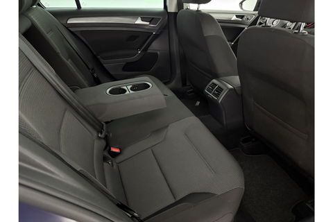 Volkswagen Golf 1.0 TSI Comfortline Clima Carplay Adaptive Cruise LED Navigatie PDC 16"LMV