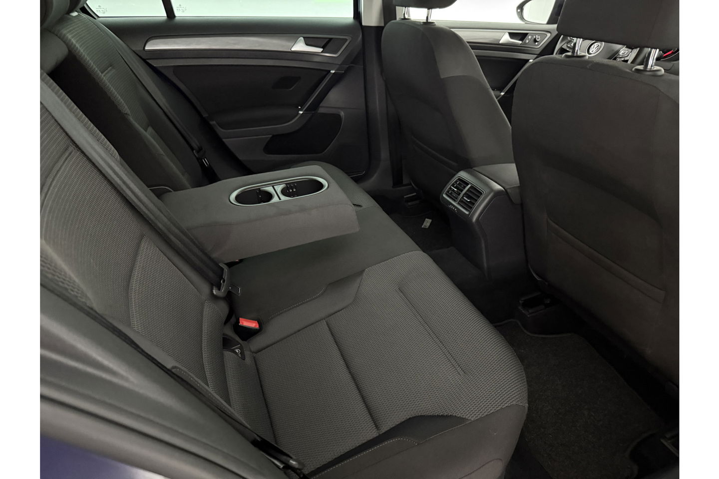 Volkswagen Golf 1.0 TSI Comfortline Clima Carplay Adaptive Cruise LED Navigatie PDC 16"LMV