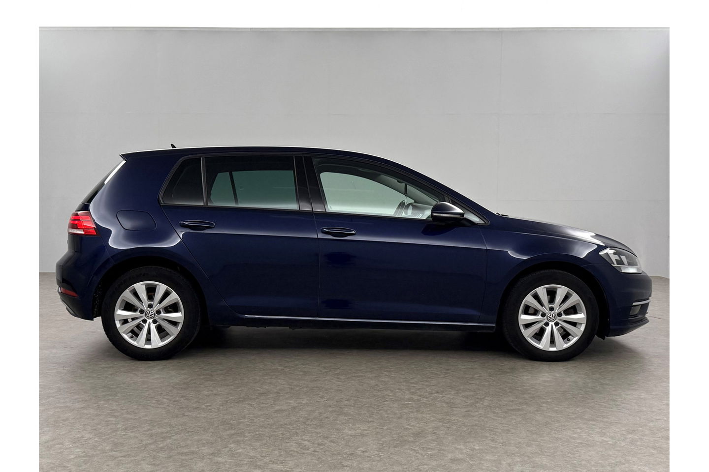 Volkswagen Golf 1.0 TSI Comfortline Clima Carplay Adaptive Cruise LED Navigatie PDC 16"LMV