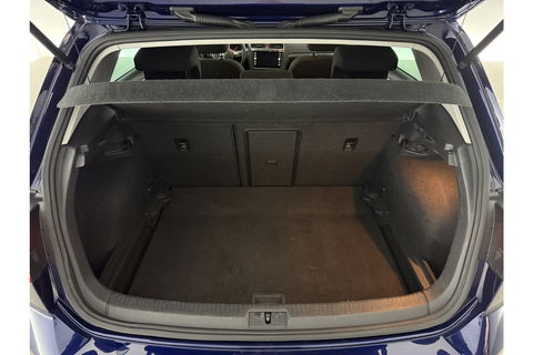 Volkswagen Golf 1.0 TSI Comfortline Clima Carplay Adaptive Cruise LED Navigatie PDC 16"LMV