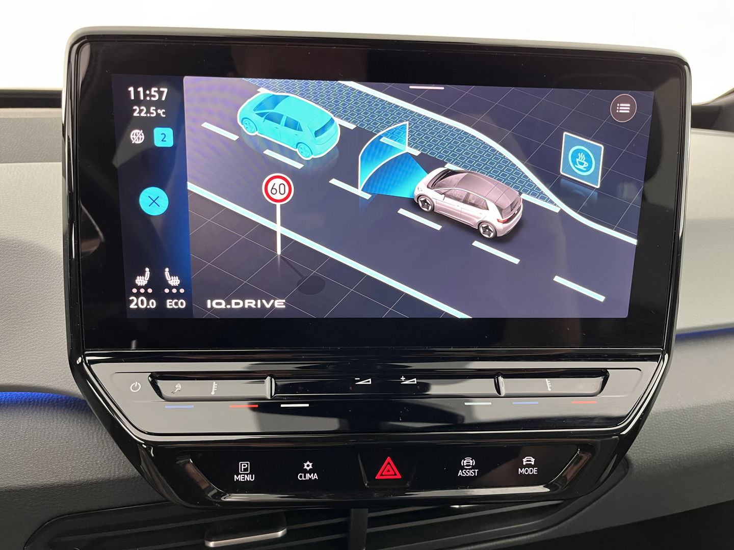 Volkswagen ID.3 First Plus 58 kWh [ 3-Fase ] (INCL.BTW) *FULL-LED | MATRIX-LED | DIGI-COCKPIT | NAVI-FULLMAP | AMBIENT-LIGHT | KEYLESS | CAMERA | COMFORT-SEATS | DAB+ | ECC | PDC | CRUISE | 19''ALU*