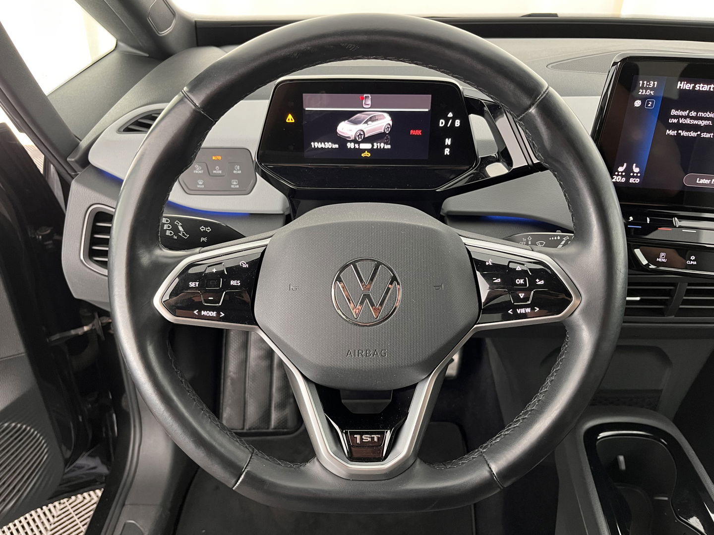 Volkswagen ID.3 First Plus 58 kWh [ 3-Fase ] (INCL.BTW) *FULL-LED | MATRIX-LED | DIGI-COCKPIT | NAVI-FULLMAP | AMBIENT-LIGHT | KEYLESS | CAMERA | COMFORT-SEATS | DAB+ | ECC | PDC | CRUISE | 19''ALU*
