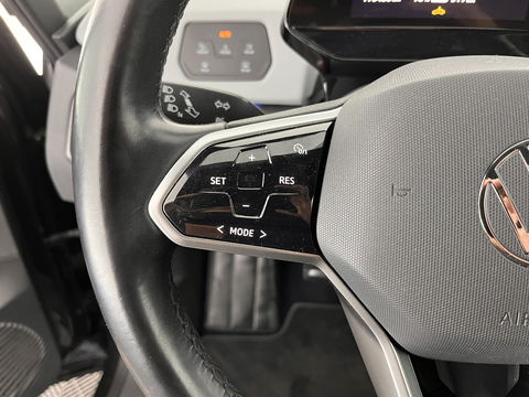 Volkswagen ID.3 First Plus 58 kWh [ 3-Fase ] (INCL.BTW) *FULL-LED | MATRIX-LED | DIGI-COCKPIT | NAVI-FULLMAP | AMBIENT-LIGHT | KEYLESS | CAMERA | COMFORT-SEATS | DAB+ | ECC | PDC | CRUISE | 19''ALU*