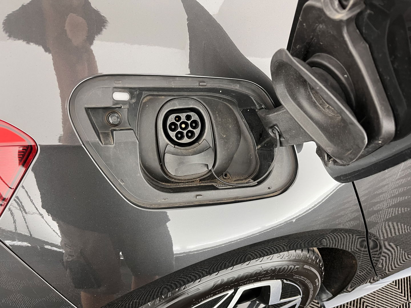 Volkswagen ID.3 First Plus 58 kWh [ 3-Fase ] (INCL.BTW) *FULL-LED | MATRIX-LED | DIGI-COCKPIT | NAVI-FULLMAP | AMBIENT-LIGHT | KEYLESS | CAMERA | COMFORT-SEATS | DAB+ | ECC | PDC | CRUISE | 19''ALU*