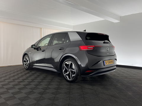 Volkswagen ID.3 First Plus 58 kWh [ 3-Fase ] (INCL.BTW) *FULL-LED | MATRIX-LED | DIGI-COCKPIT | NAVI-FULLMAP | AMBIENT-LIGHT | KEYLESS | CAMERA | COMFORT-SEATS | DAB+ | ECC | PDC | CRUISE | 19''ALU*