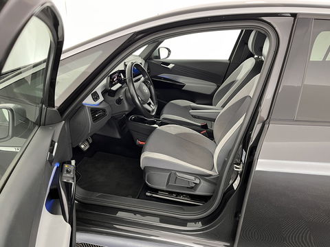 Volkswagen ID.3 First Plus 58 kWh [ 3-Fase ] (INCL.BTW) *FULL-LED | MATRIX-LED | DIGI-COCKPIT | NAVI-FULLMAP | AMBIENT-LIGHT | KEYLESS | CAMERA | COMFORT-SEATS | DAB+ | ECC | PDC | CRUISE | 19''ALU*