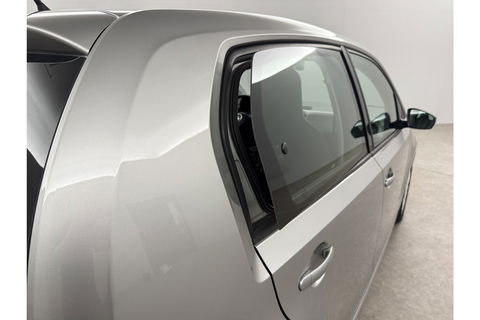 Volkswagen up! 1.0 BMT high up! Airco Cruise LED 15"LMV Parkeersensoren