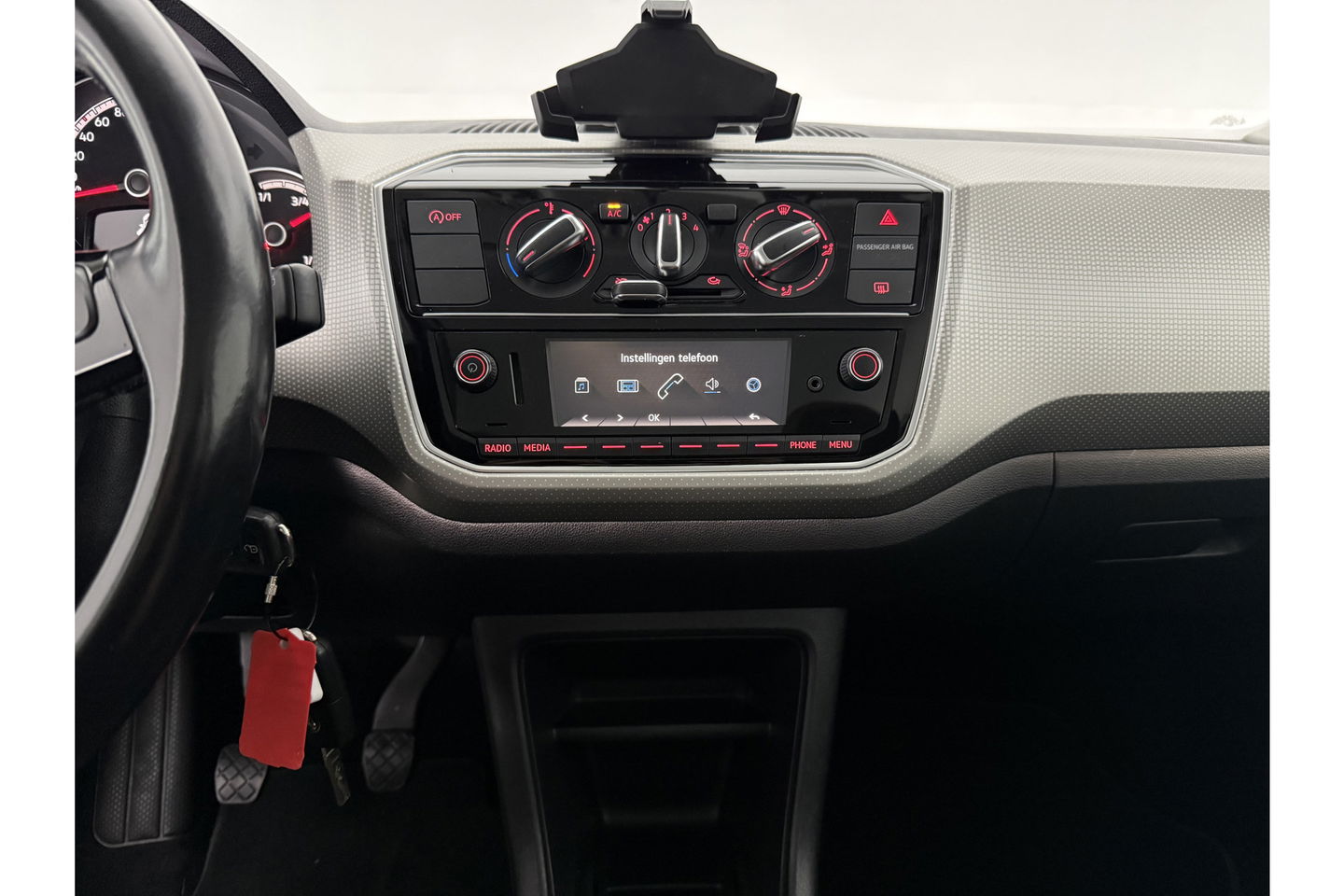 Volkswagen up! 1.0 BMT high up! Airco Cruise LED 15"LMV Parkeersensoren