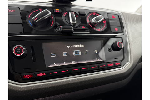Volkswagen up! 1.0 BMT high up! Airco Cruise LED 15"LMV Parkeersensoren